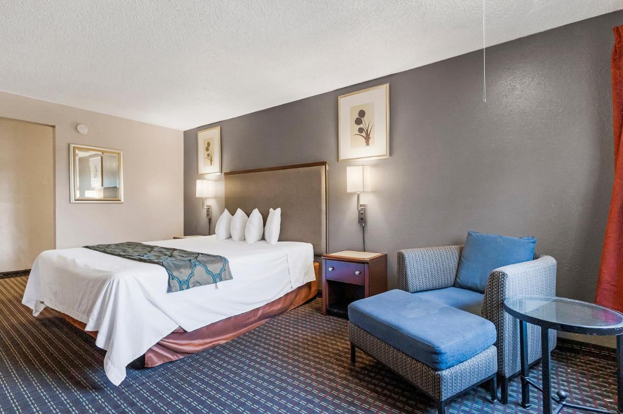 Heritage Inn Express הייווארד מראה חיצוני תמונה
