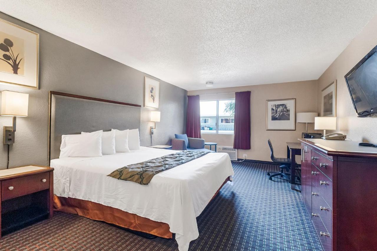 Heritage Inn Express הייווארד מראה חיצוני תמונה