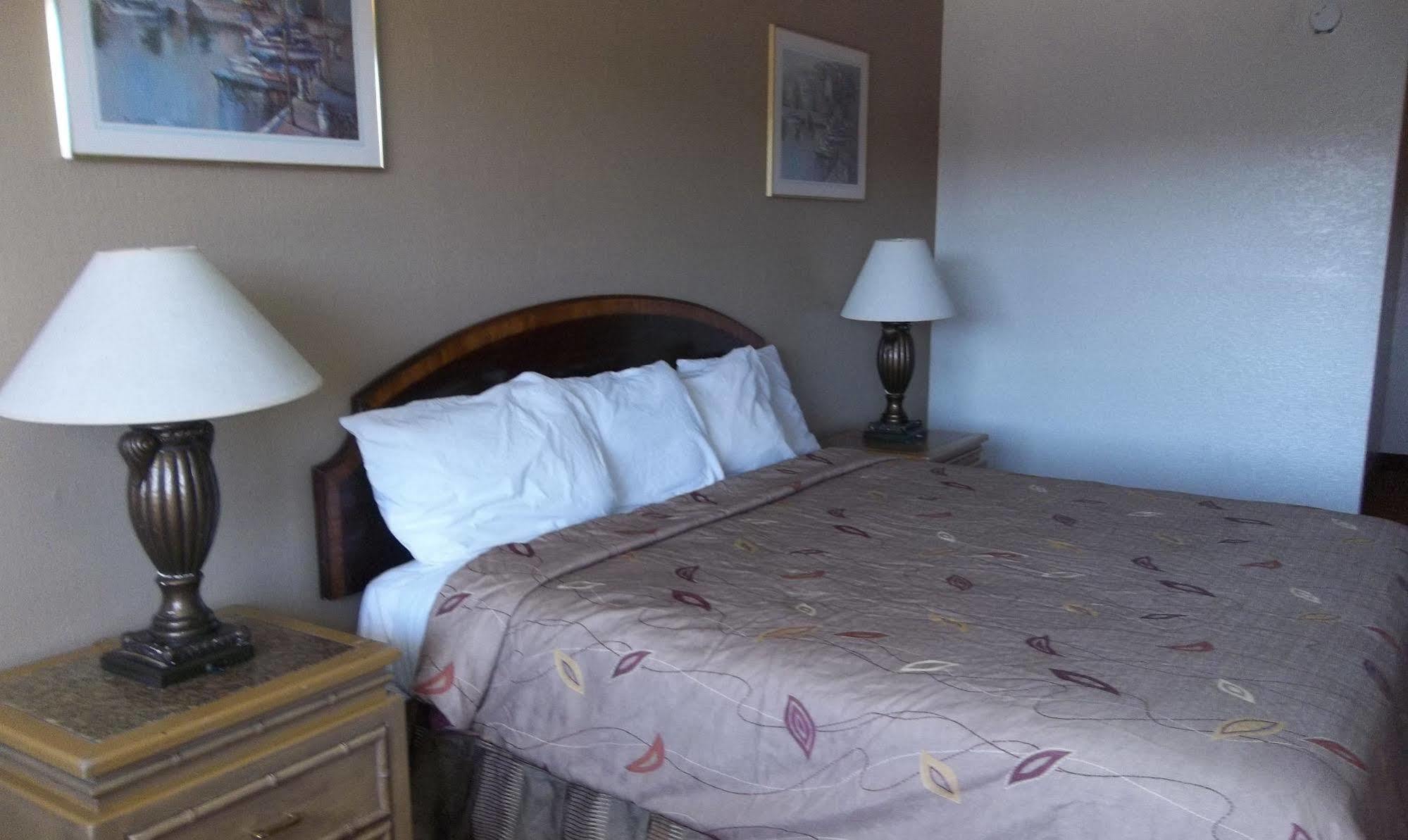 Heritage Inn Express הייווארד מראה חיצוני תמונה